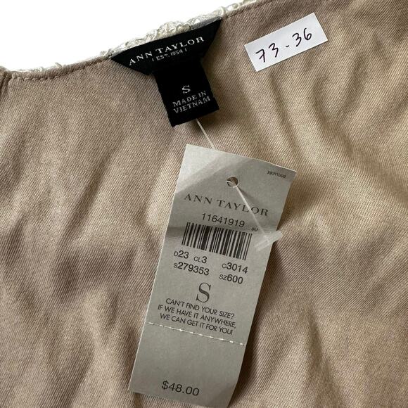Ann Taylor Beige Lace Sleeveless Blouse Women's Top Size Small NWT | 73-36 - Picture 4 of 6